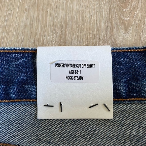 AGOLDE Parker Vintage Cut Off Short - Picture 5 of 6